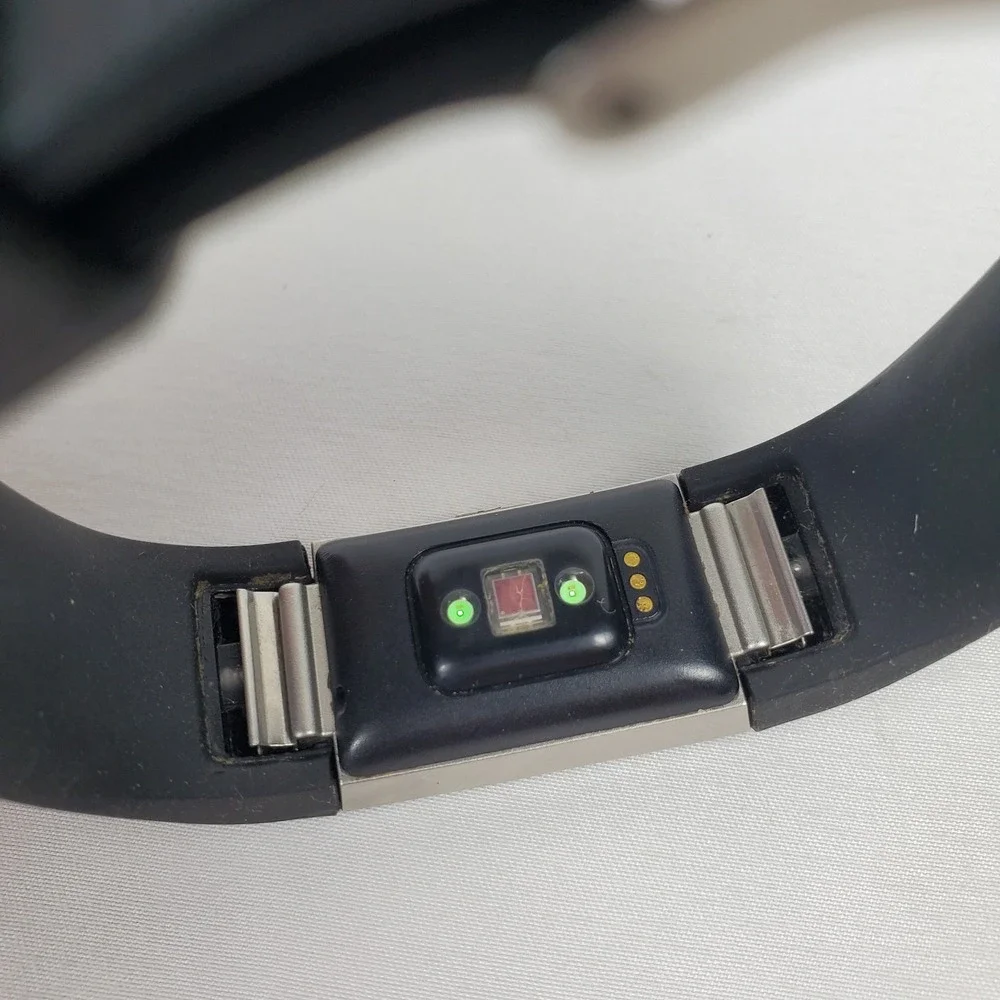 Fitbit Charge 2 Black Band w/ Cable, Extra Band - CRACKED SCREEN FOR PARTS